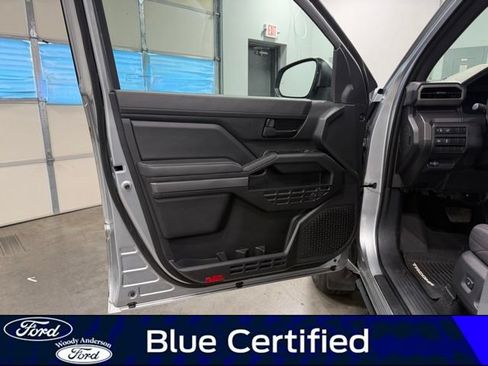 Used 2024 Toyota Tacoma SR5 AWD/4WD image 22