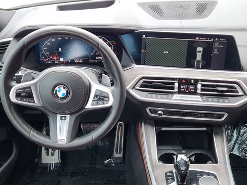 Used 2020 BMW X5 M50i w/ Premium Package image 29