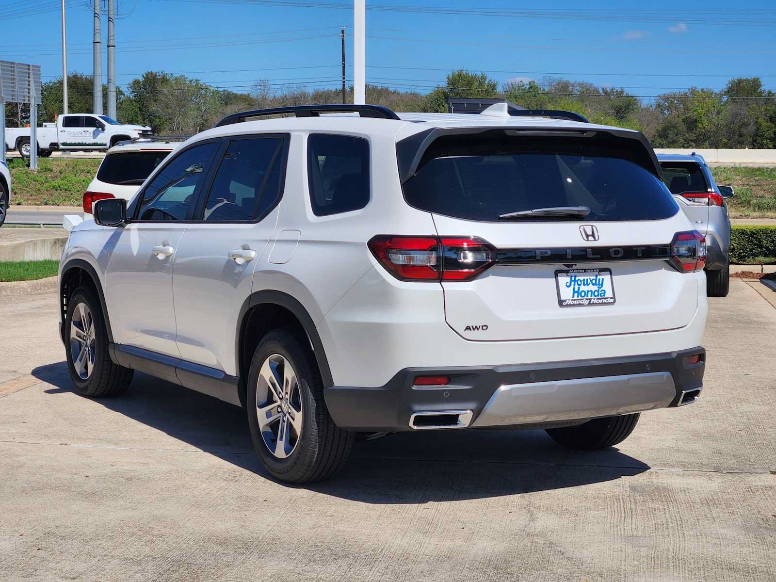 New 2026 Honda Pilot EX-L image 3