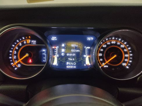 Used 2020 Jeep Wrangler Sport AWD/4WD image 23