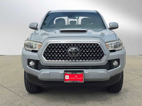 Used 2018 Toyota Tacoma TRD Sport w/ Technology Package AWD/4WD image 8