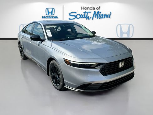 New 2025 Honda Accord SE image 1