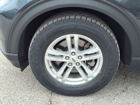 Used 2022 Ford Explorer XLT w/ Equipment Group 202A image 33