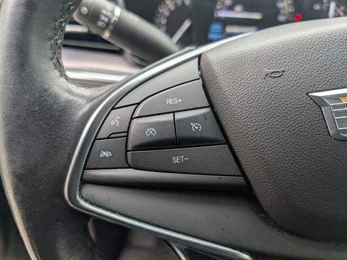 Used 2018 Cadillac XT5 Luxury w/ Driver Awareness Package image 18