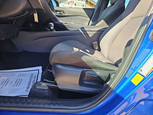 Used 2020 Toyota C-HR LE image 22