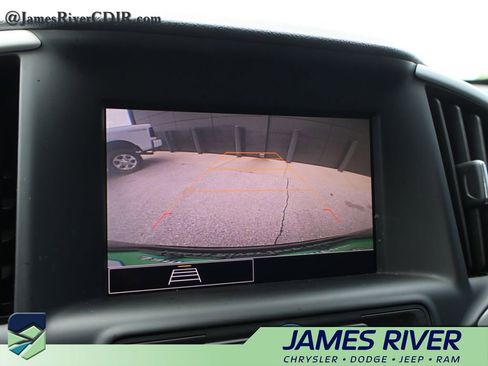 Used 2022 GMC Terrain SLE FWD image 33