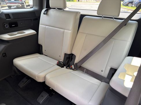 Used 2026 Hyundai Santa Fe SEL FWD image 24