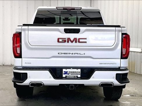 Used 2021 GMC Sierra 1500 Denali w/ Technology Package AWD/4WD image 4