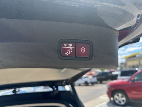 Used 2019 Mercedes-Benz GLS 450 4MATIC image 17