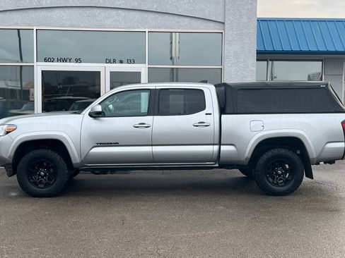 Used 2022 Toyota Tacoma 4x4 Double Cab image 7