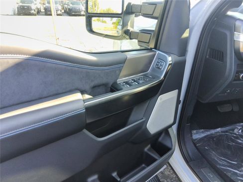 New 2026 Ford F250 Platinum image 13