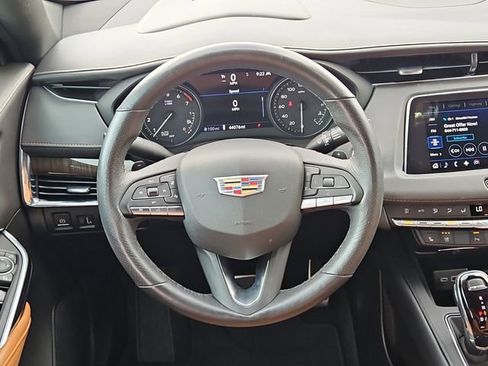Used 2023 Cadillac XT4 Sport FWD image 6