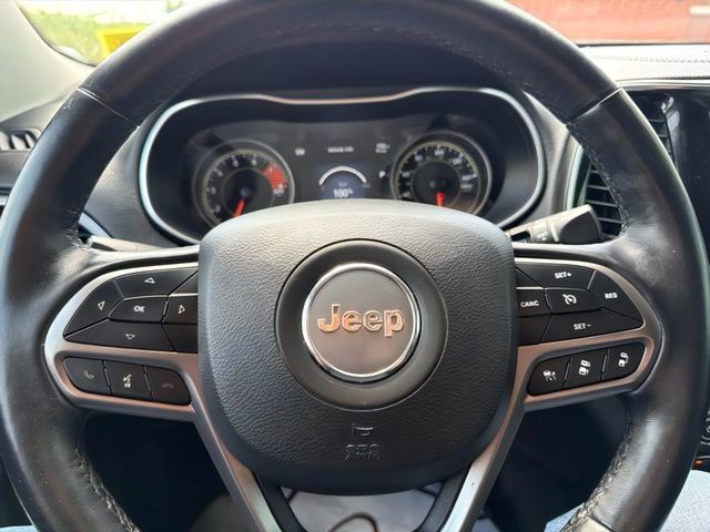 Used 2021 Jeep Cherokee Limited w/ Elite Package AWD/4WD image 23