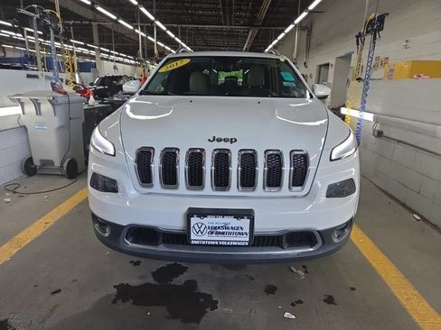 Used 2017 Jeep Cherokee Limited AWD/4WD image 11