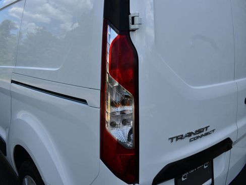 Used 2022 Ford Transit Connect XLT image 36