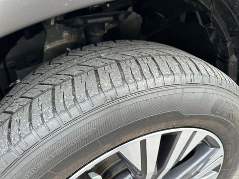 Used 2023 Nissan Rogue SV image 13