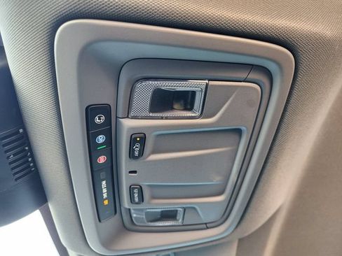 Used 2024 Chevrolet Silverado 1500 RST w/ Z71 Off-Road Package AWD/4WD image 26