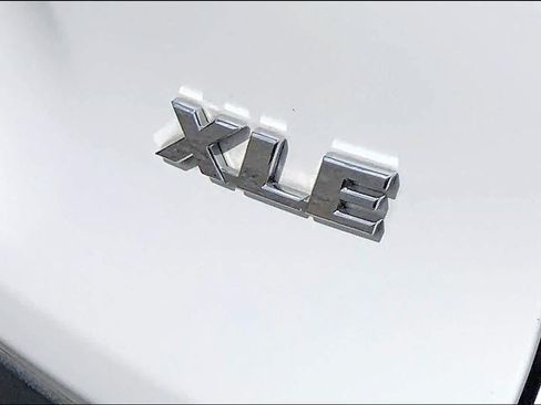 Used 2024 Toyota RAV4 XLE w/ Convenience Package FWD image 30
