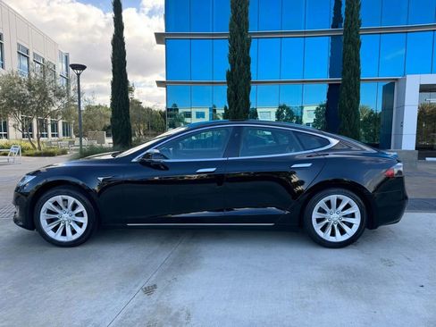 Used 2020 Tesla Model S Long Range Plus AWD/4WD image 9