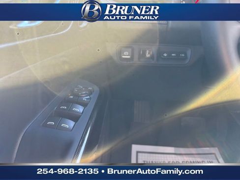 Used 2023 GMC Acadia AT4 w/ Technology Package image 20