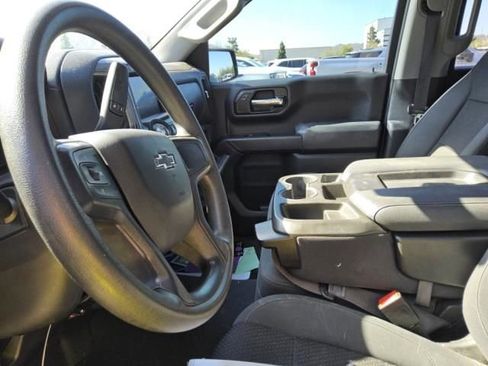Used 2021 Chevrolet Silverado 1500 Custom Trail Boss AWD/4WD image 7
