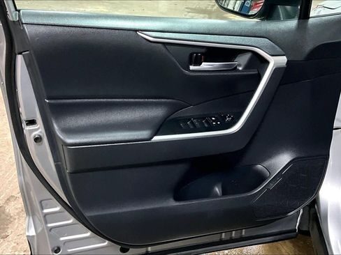 Used 2019 Toyota RAV4 XLE image 20