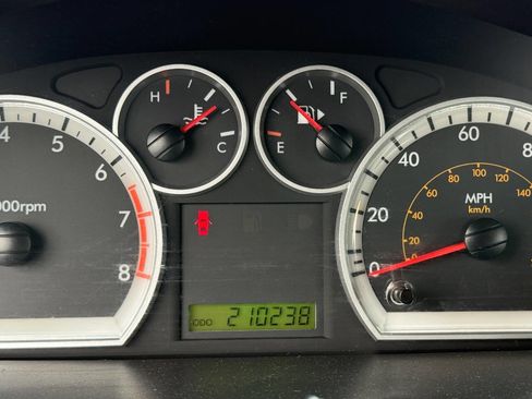 Used 2010 Chevrolet Aveo LT image 27