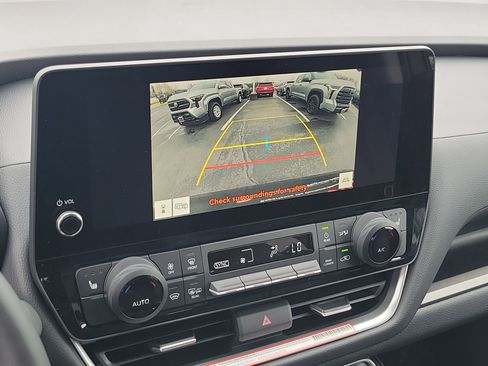 New 2026 Toyota Grand Highlander XLE image 27