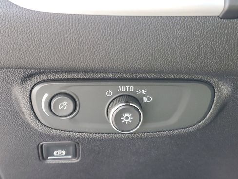 Used 2018 GMC Terrain SLE FWD image 23