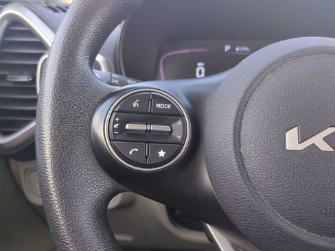 Used 2024 Kia Soul LX FWD image 30