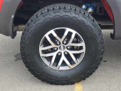 Used 2018 Ford F150 Raptor w/ Equipment Group 802A Luxury image 9