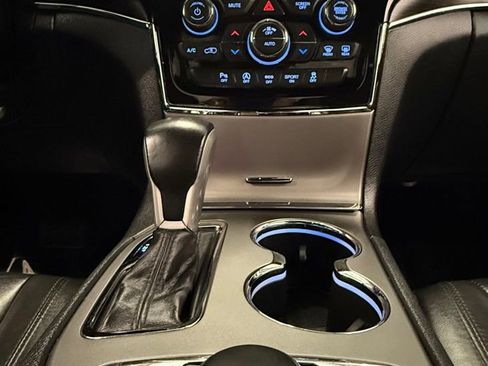 Used 2019 Jeep Grand Cherokee Limited image 28