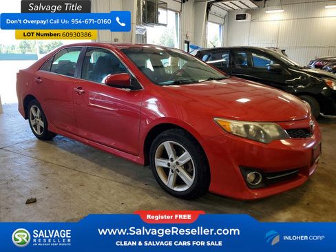 Used 2012 Toyota Camry SE FWD image 5