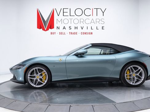 Used 2025 Ferrari Roma Spider image 9