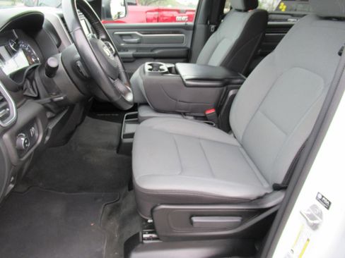 Used 2022 RAM 1500 Big Horn AWD/4WD image 14