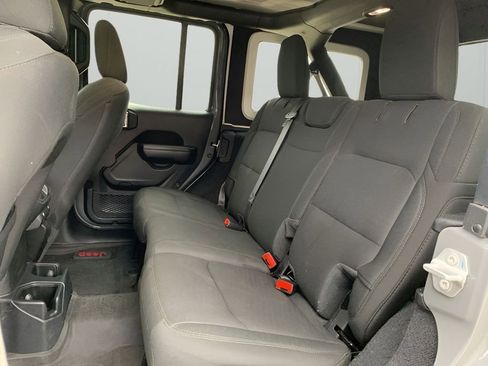Used 2021 Jeep Wrangler Unlimited Sport image 13