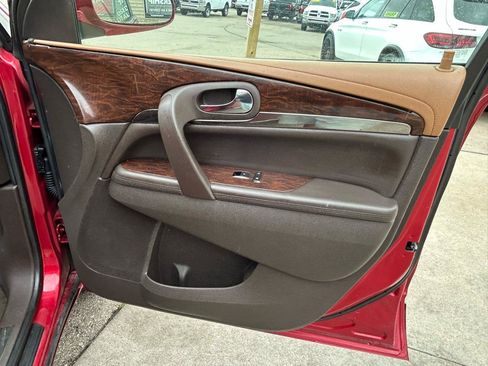 Used 2014 Buick Enclave Leather FWD image 17