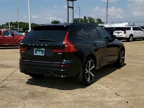 Used 2025 Volvo XC60 B5 Ultra w/ Protection Package Premier image 8