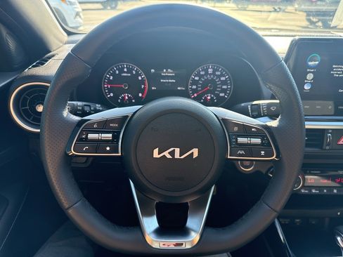 Used 2024 Kia Forte GT-Line w/ GT-Line Premium Package image 19