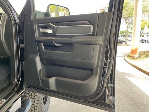 New 2022 RAM 2500 Big Horn w/ Level C Equiment Group image 24