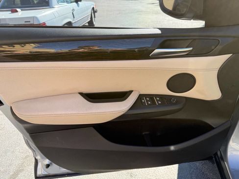 Used 2013 BMW X3 xDrive28i w/ Premium Pkg image 10