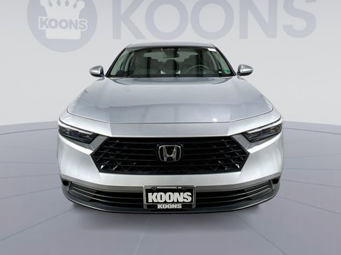 Used 2025 Honda Accord LX image 11