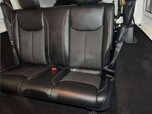Used 2016 Jeep Wrangler Sahara AWD/4WD image 22
