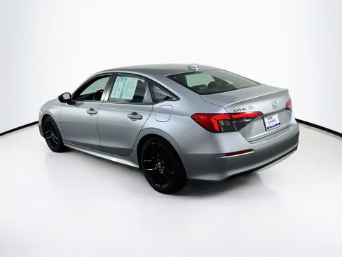 Used 2023 Honda Civic Sport image 7