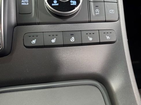 Used 2025 Hyundai Palisade Calligraphy image 8