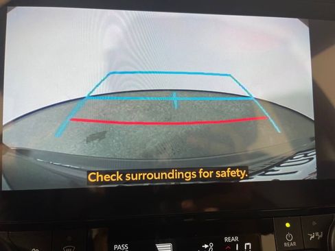 Certified 2024 Toyota Highlander XLE image 21