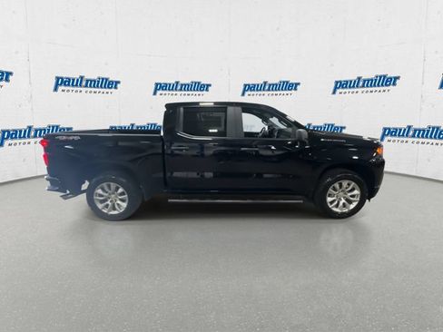Used 2020 Chevrolet Silverado 1500 Custom w/ Custom Value Package AWD/4WD image 13