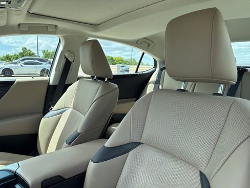 Used 2021 Lexus ES 350 w/ Premium Package image 13