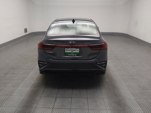 Used 2021 Kia Forte LXS FWD image 7
