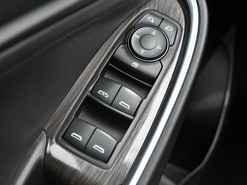 Used 2023 Chevrolet Malibu LT FWD image 32